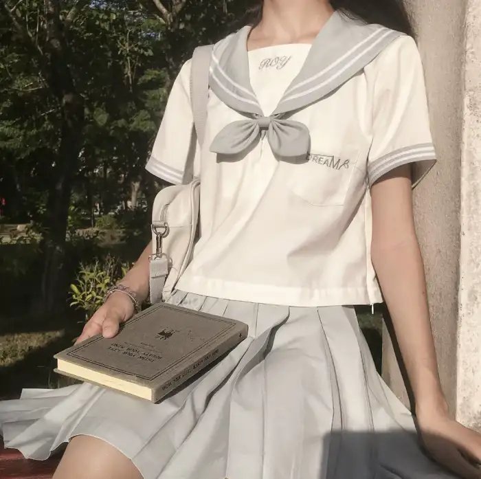 镜中的女孩 在线观看
